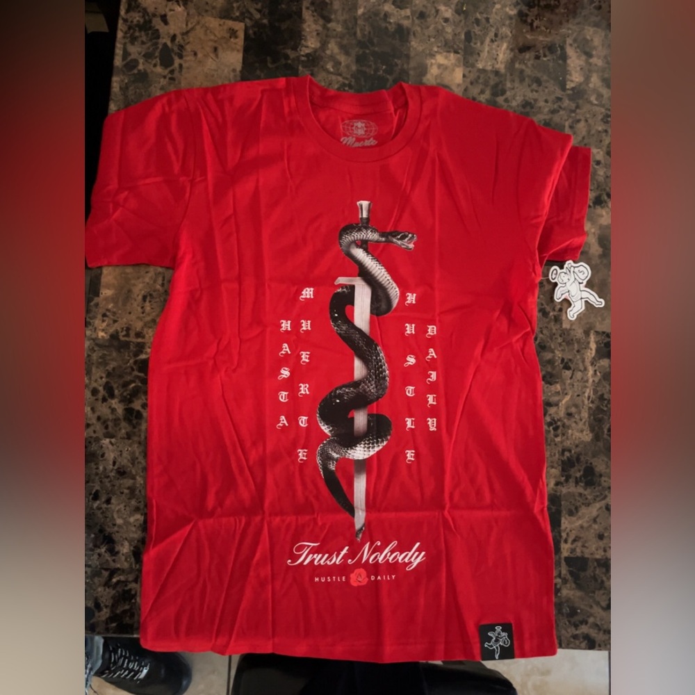 Hasta Muerte trust nobody t-shirt